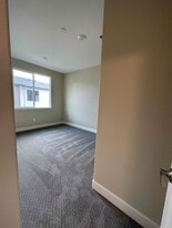 415 Industrial Pky, Unit 1 in Hayward, CA - Building Photo