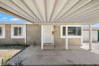 4807 Ave La Espana Daga in Joshua Tree, CA - Building Photo - Building Photo