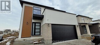 12 Kaiser Ln in Middlesex Centre, ON - Building Photo