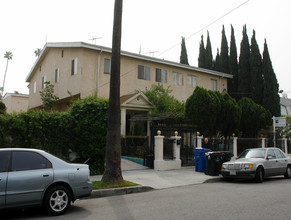 1744 N Van Ness Ave in Los Angeles, CA - Building Photo - Building Photo