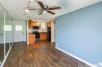 212 Huali St in Honolulu, HI - Building Photo - Building Photo