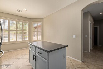 2760 E Carla Vista Dr in Chandler, AZ - Building Photo - Building Photo