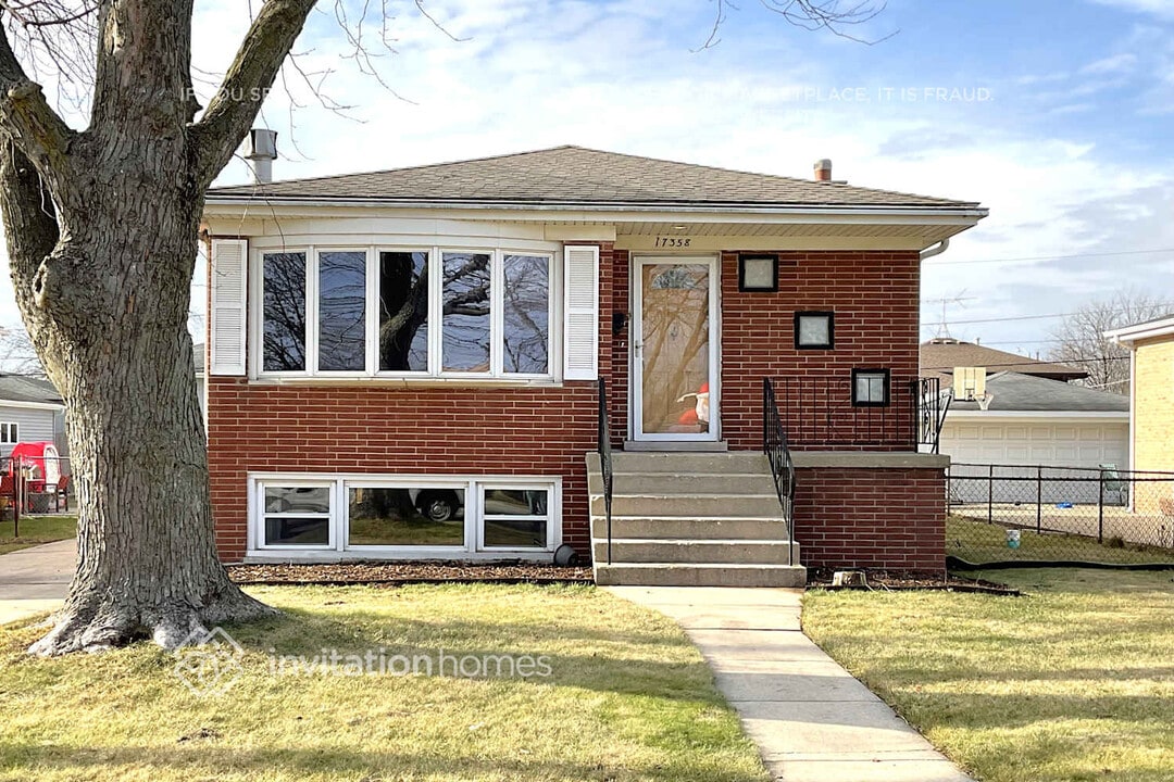 17358 Oleander Ave in Tinley Park, IL - Building Photo