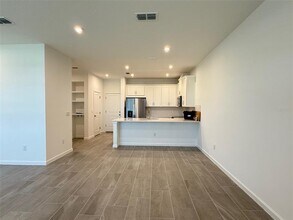 9952 Red Canoe Aly in Orlando, FL - Building Photo - Building Photo
