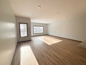 577 Main St W in Richmond, MN - Building Photo - Building Photo