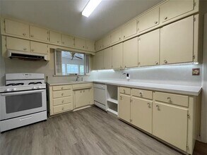 1737 Oakland Blvd in Fort Worth, TX - Building Photo - Building Photo