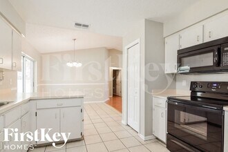 7901 Sioux Ln in Lakeland, FL - Building Photo - Building Photo