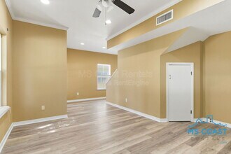 103 Earle Taylor Ln in Ocean Springs, MS - Building Photo - Building Photo