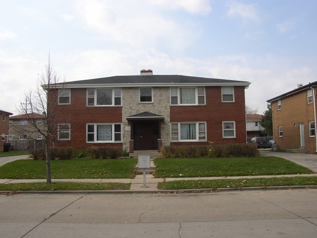 4816 36th Ave in Kenosha, WI - Foto de edificio - Building Photo