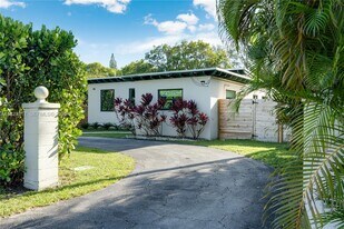 11534 NE 13th Ave in Miami, FL - Building Photo