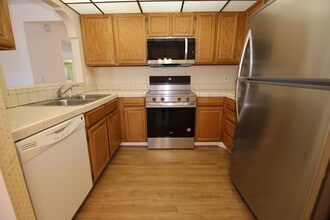 1751 E Reno Ave in Las Vegas, NV - Foto de edificio - Building Photo