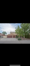 10417 La Paz Dr in Albuquerque, NM - Building Photo - Building Photo