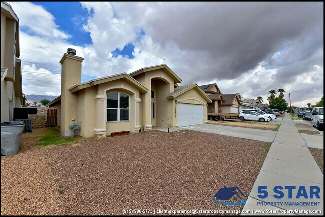 10937 Northview Dr in El Paso, TX - Building Photo - Building Photo