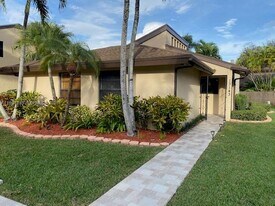 13143 SW 91st Pl in Miami, FL - Building Photo