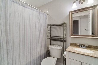 110 N St, Unit 1 in Boston, MA - Building Photo - Building Photo