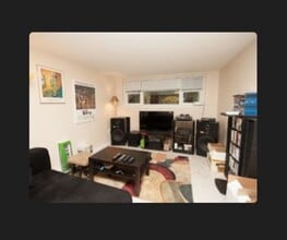 Large 1 bedroom in High Park close to subway. in Toronto, ON - Building Photo - Building Photo