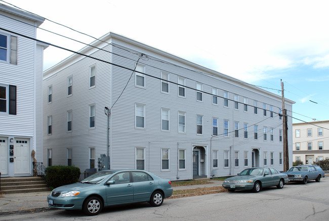 100 Wilson St in Manchester, NH - Foto de edificio - Building Photo