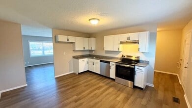 9148 Rochelle Dr in Indianapolis, IN - Building Photo - Building Photo