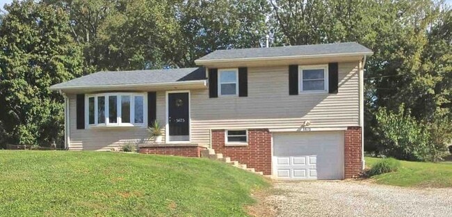 property at 5675 S Fairfax Rd