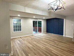 31 Stoneshire Dr in Glassboro, NJ - Building Photo - Building Photo