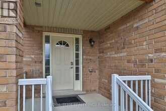 1398 Hunter St in Innisfil, ON - Building Photo - Building Photo