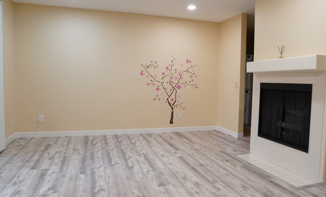 10343 Azuaga Street, Unit 66
