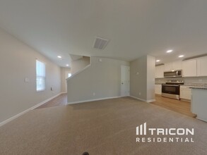627 Calming Dusk Wy in Elgin, SC - Building Photo - Building Photo