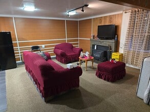 431 SW 156th St in Burien, WA - Building Photo - Building Photo