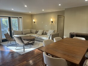 1810 Idaho Ave in Santa Monica, CA - Foto de edificio - Building Photo