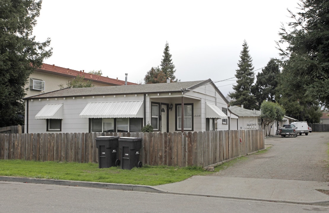 21716 Vallejo St in Hayward, CA - Building Photo