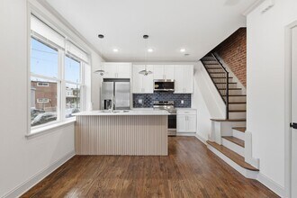 4695 N 16th St in Philadelphia, PA - Building Photo - Building Photo