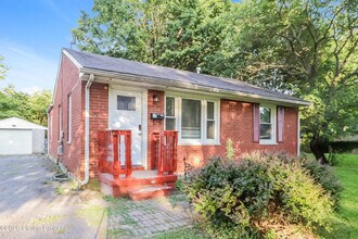 4213 Searcy Ln in Louisville, KY - Building Photo - Building Photo
