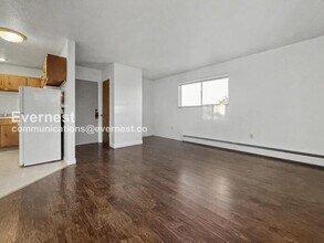 1305 Burton Ct in Fort Collins, CO - Building Photo - Building Photo