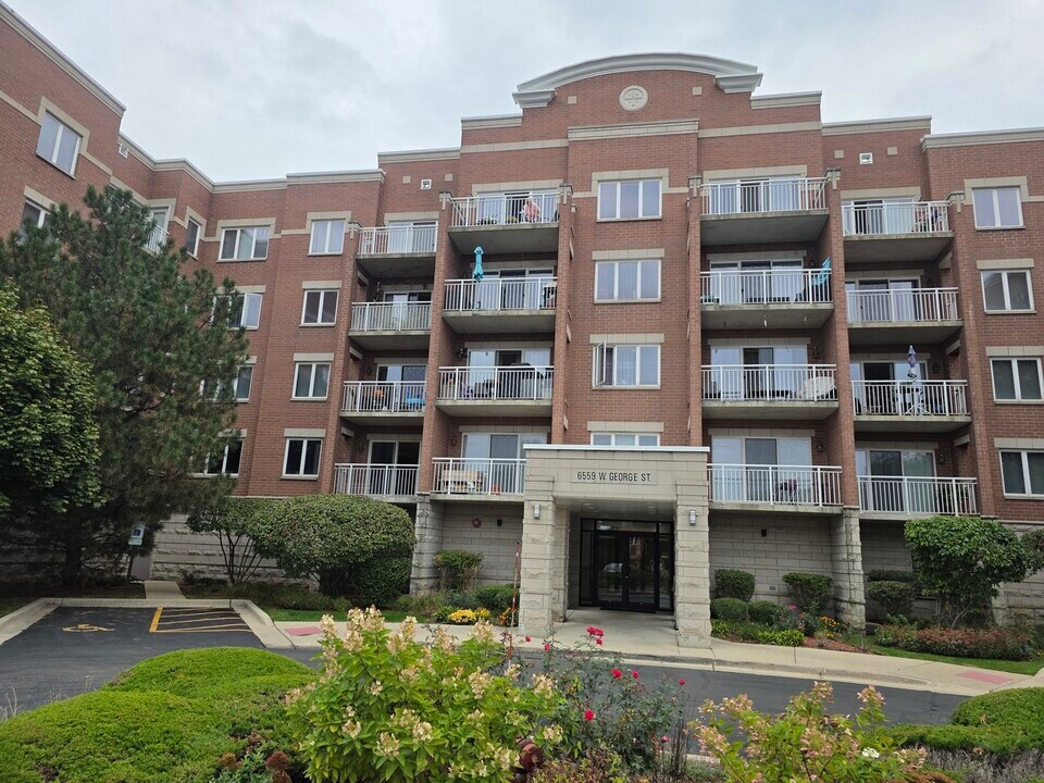 6559 W George St in Chicago, IL - Building Photo