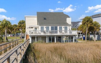 209 Florida Ave in Carolina Beach, NC - Building Photo - Building Photo