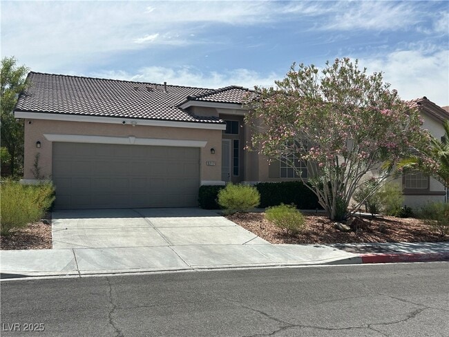 property at 3217 Ridgecliff St
