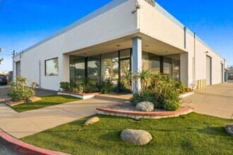 2430 Cypress Way in Fullerton, CA - Building Photo - Building Photo