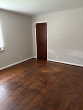 101 Kyles Ln in Covington, KY - Building Photo - Building Photo