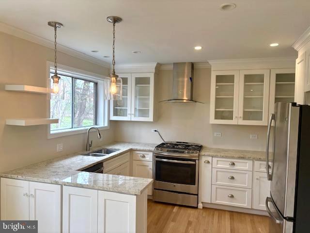 property at 10618 Kenilworth Ave
