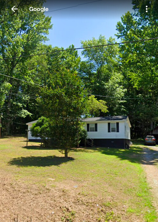 19028 Holt Rd in Athens, AL - Building Photo