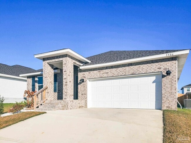 5586 Galahad Trl in Milton, FL - Building Photo - Building Photo