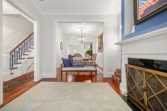 102 Myrtle St in Boston, MA - Building Photo - Building Photo