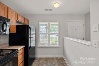 147 Limerick Rd in Mooresville, NC - Building Photo - Building Photo