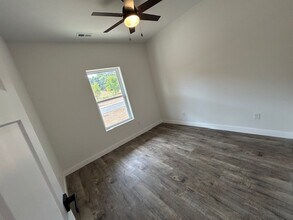 587 Panich St in Pleasant Hope, MO - Building Photo - Building Photo