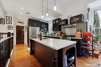 591 Orange St in New Haven, CT - Building Photo - Building Photo