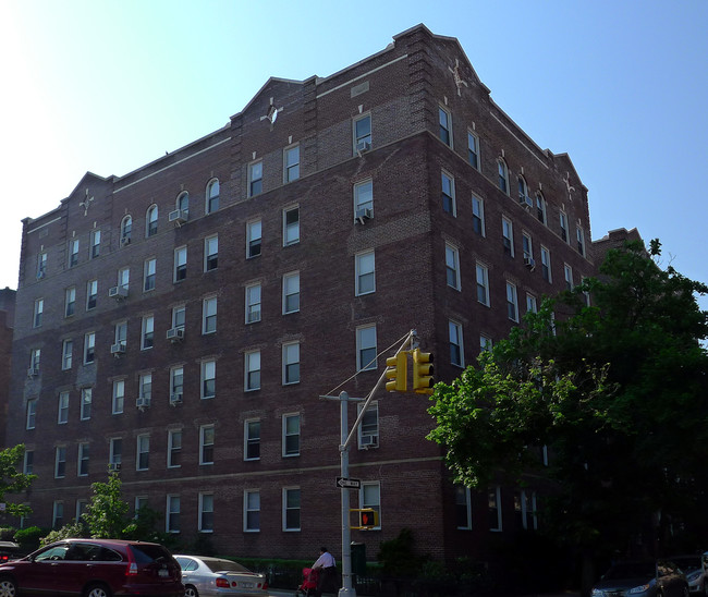 35-05 72nd St in Jackson Heights, NY - Building Photo - Building Photo