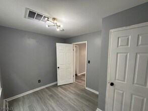 280 S 6th St in Newark, NJ - Building Photo - Building Photo