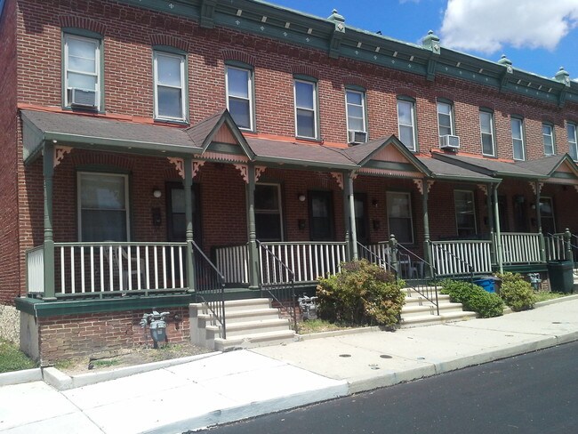 Keystone Apartments in Chester, PA - Building Photo - Building Photo