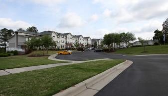 Lakeside Gardens Apartments