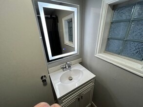 310 W Pike St, Unit Upper Floor in Morrow, OH - Building Photo - Building Photo